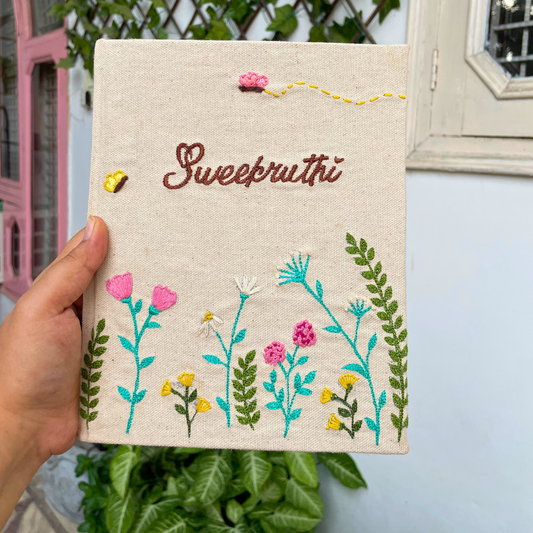 El diario bordado floral