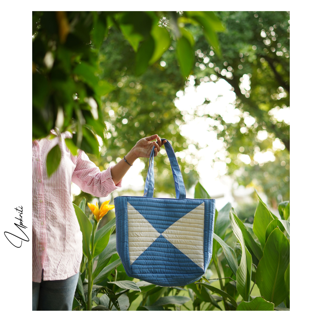 Blue-White Tote bag