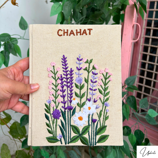 Das mit Blumen bestickte Tagebuch