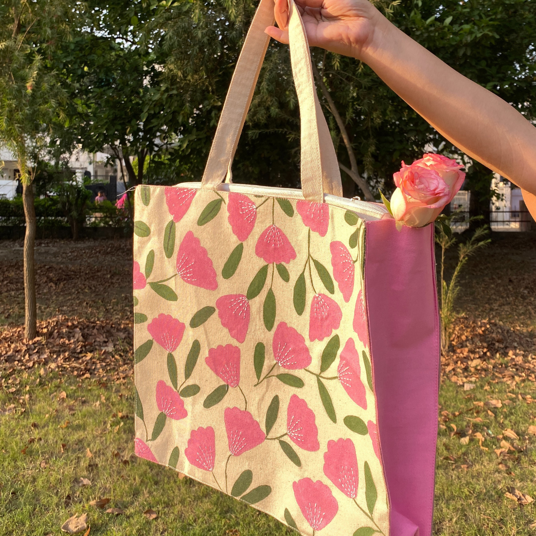 The Tulip box tote bag