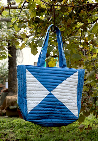 Blue-White Tote bag