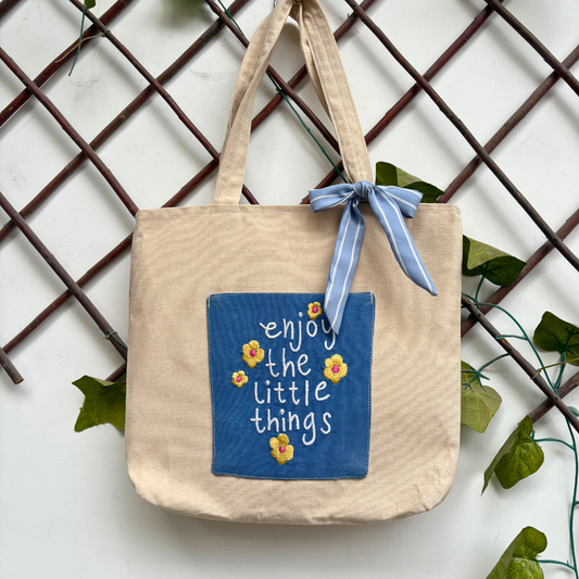 Enjoy Quote Tote bag