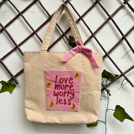 Love Quote Tote bag