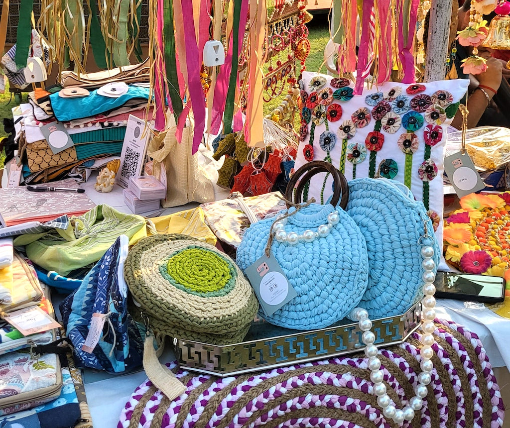Crochet Kit - The Weldon Bag – Lion Brand Yarn
